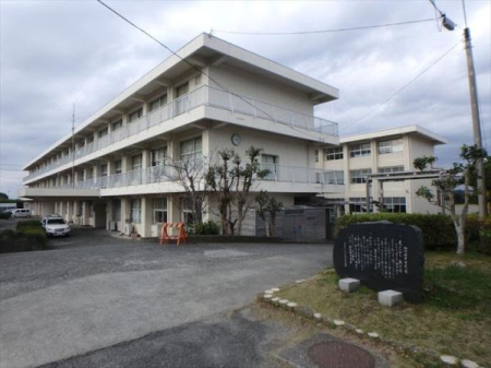 ���ӊ� �y���w�Z�z��O�蒆�w�Z�F1450�u