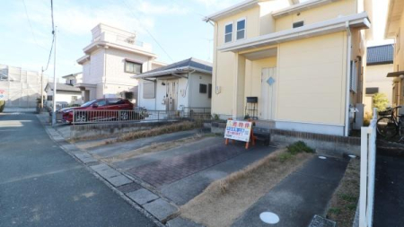 �O�ʓ��H�܂ތ��n�ʐ^ -