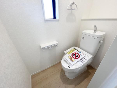 �g�C�� �������֍��t���̃g�C���ŁA��N��ʂ��ĉ��K�ɂ����p�ł��܂��B
