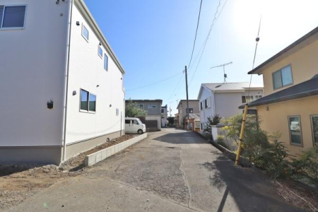 �O�ʓ��H�܂ތ��n�ʐ^ -