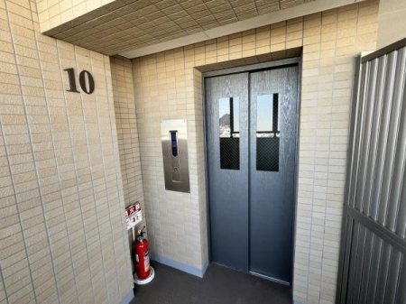 ���̑����p�� �G���x�[�^�[1��