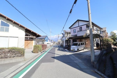 �O�ʓ��H�܂ތ��n�ʐ^ -