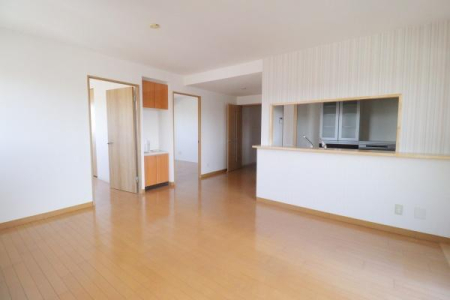 ���r���O -