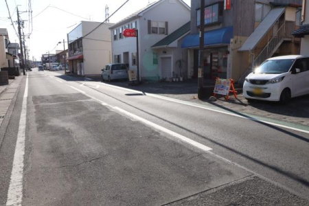 �O�ʓ��H�܂ތ��n�ʐ^ -