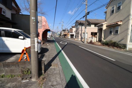 �O�ʓ��H�܂ތ��n�ʐ^ -