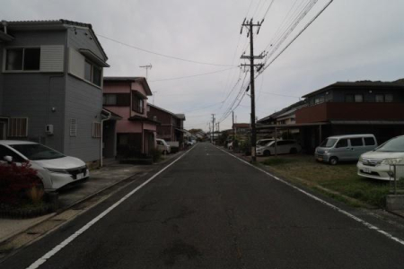 �O�ʓ��H�܂ތ��n�ʐ^ -