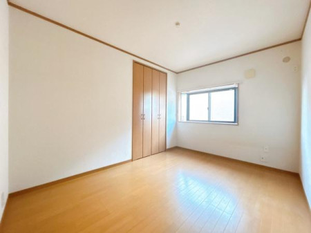 �m�� �y2�K�m��6���z�N���X���ւ��s���\��ł��B