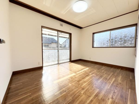 �m�� �m��6���̗l�q