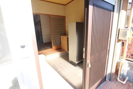 ���� ���փh�A�̃X���b�h���C������z�̌�������܂���
�s�u���j�^�[�t�C���^�[�z���ŃZ�L�����e�B�ʂɂ��z����
