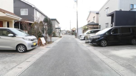 �O�ʓ��H�܂ތ��n�ʐ^ �O�ʓ��H