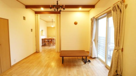 ���r���O -