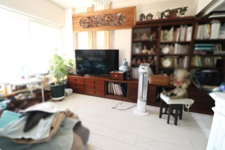 ���r���O -