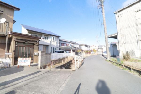 �O�ʓ��H�܂ތ��n�ʐ^ -