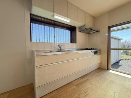 �L�b�`�� �������������I�ɁA�y�����I�V�X�e���L�b�`������[�����Ղ�Ȃ̂Œ������⒲�������o�����ꂵ�₷���ł��ˁI
