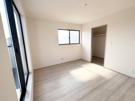 �m�� �o���R�j�[�ɖʂ������邢�����ł���
�L���o���R�j�[���炽���Ղ�̌����������܂���
