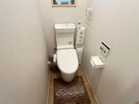 �g�C�� �������֍��t���̃g�C���ŁA��N��ʂ��ĉ��K�ɂ����p�ł��܂��B