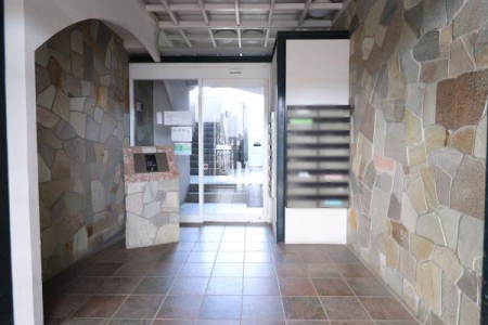 �G���g�����X -