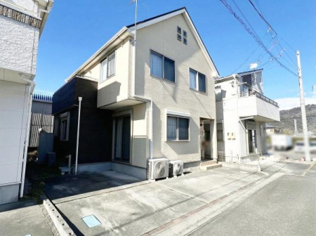 �O�ʓ��H�܂ތ��n�ʐ^ �����S���̓��H�ł�