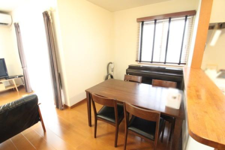 ���r���O �i�`�������e�C�X�g�̗D�����_�炩���F�g���̃t���[�����O���f�G�ȃ��r���O�I
�C���e���A���l����̂��y���݂ł��ˁ�
