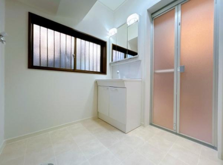 ���ʑ�E���ʏ� �V�i�̐��ʑ�̗l�q