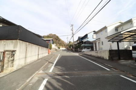 �O�ʓ��H�܂ތ��n�ʐ^ -