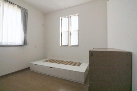 �m�� 2�K�m����5.4��