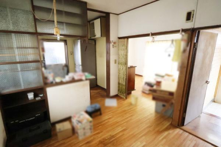 ���r���O -