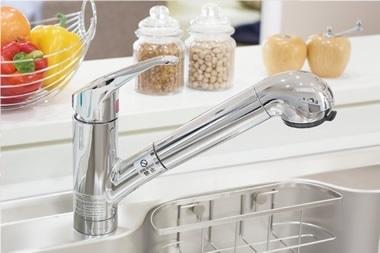 ���̑� ���Z��[�J�[�̕����Z��A�{�H��ł��B
���o�����̃n���h�V�����[�w�b�h�ɁA�茳�ŏ򐅂ƌ����̐؂�ւ����ł���򐅊��������������ł��B