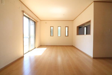 ���r���O -