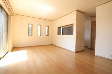 ���r���O -