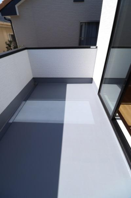 �o���R�j�[ -