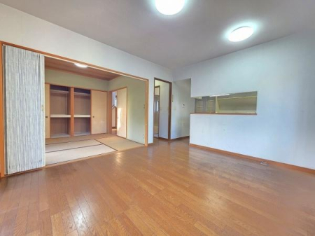 ���r���O �J�E���^�[�L�b�`����LDK�E�i�`����������Ƃ������邢���͋C�̂��邨�����ł���