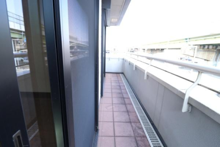 �o���R�j�[ -