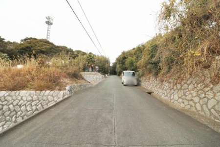 �O�ʓ��H�܂ތ��n�ʐ^ -