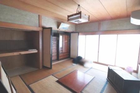 �a�� 2�K10���a���̗l�q