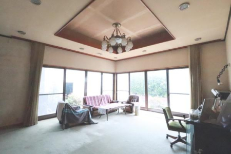 �m�� 1�K�m����15���̗l�q