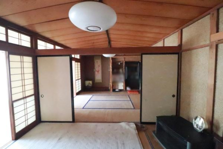 �a�� �P�K�a��6����8���̗l�q