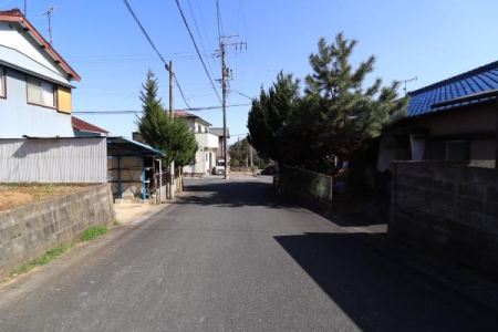 �O�ʓ��H�܂ތ��n�ʐ^ -