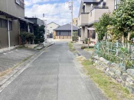 �O�ʓ��H�܂ތ��n�ʐ^ �O�ʓ��H�̗l�q