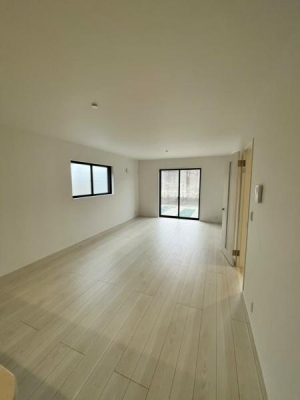 ���r���O ���݋��Z���̂��߁A�����ʐ^�͐V�z���̂��̂��f�ڂ��Ă���܂��B�i������n���E����D��ƂȂ�܂��j