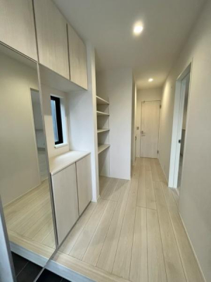 ���̑����n ���݋��Z���̂��߁A�����ʐ^�͐V�z���̂��̂��f�ڂ��Ă���܂��B�i������n���E����D��ƂȂ�܂��j