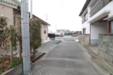 �O�ʓ��H�܂ތ��n�ʐ^ -