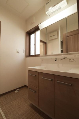 ���ʑ�E���ʏ� -