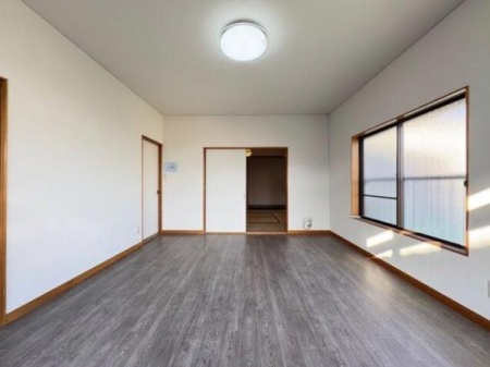 �m�� �V���v���ȓ����̂������́A�Ƒ��\���⃉�C�t�X�^�C���ɍ��킹�ėl�X�ȗp�r�ł��g�����������܂��B
