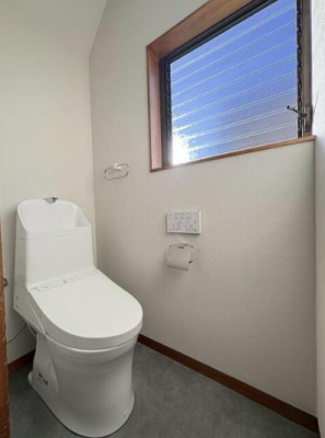 �g�C�� �������֍��t���̃g�C���ŁA��N��ʂ��ĉ��K�ɂ����p�ł��܂��B
