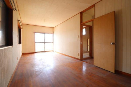 �m�� 2�K�m����10.5���̗l�q