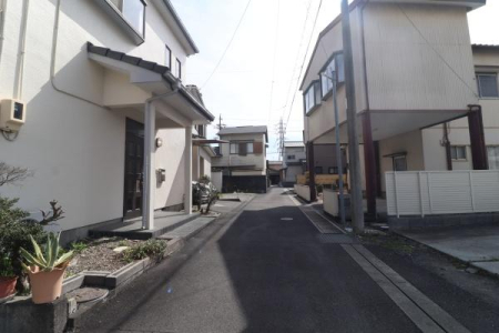 �O�ʓ��H�܂ތ��n�ʐ^ -