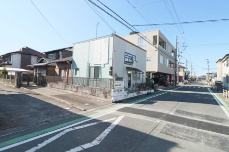 �O�ʓ��H�܂ތ��n�ʐ^ -