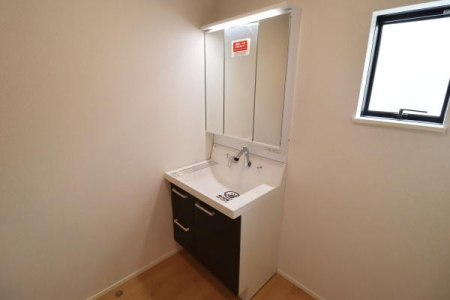 ���ʑ�E���ʏ� �V�����[�t�����ʑ�̗l�q