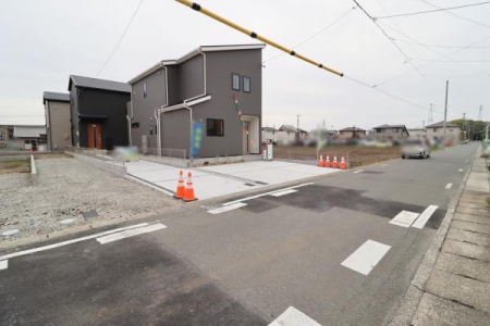 �O�ʓ��H�܂ތ��n�ʐ^ �O�ʓ��H�̗l�q